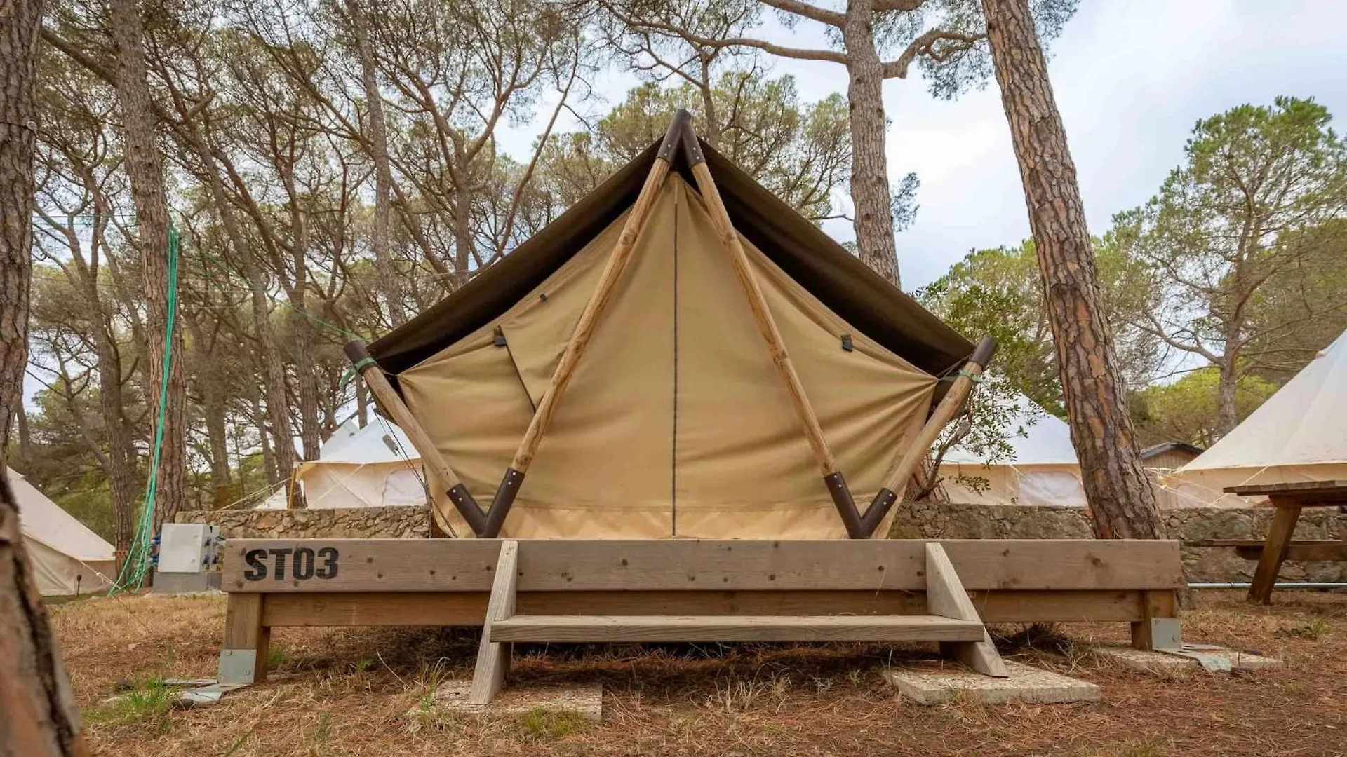 Camping 3 Estrellas Costa Brava Vall-Llobrega Campsite