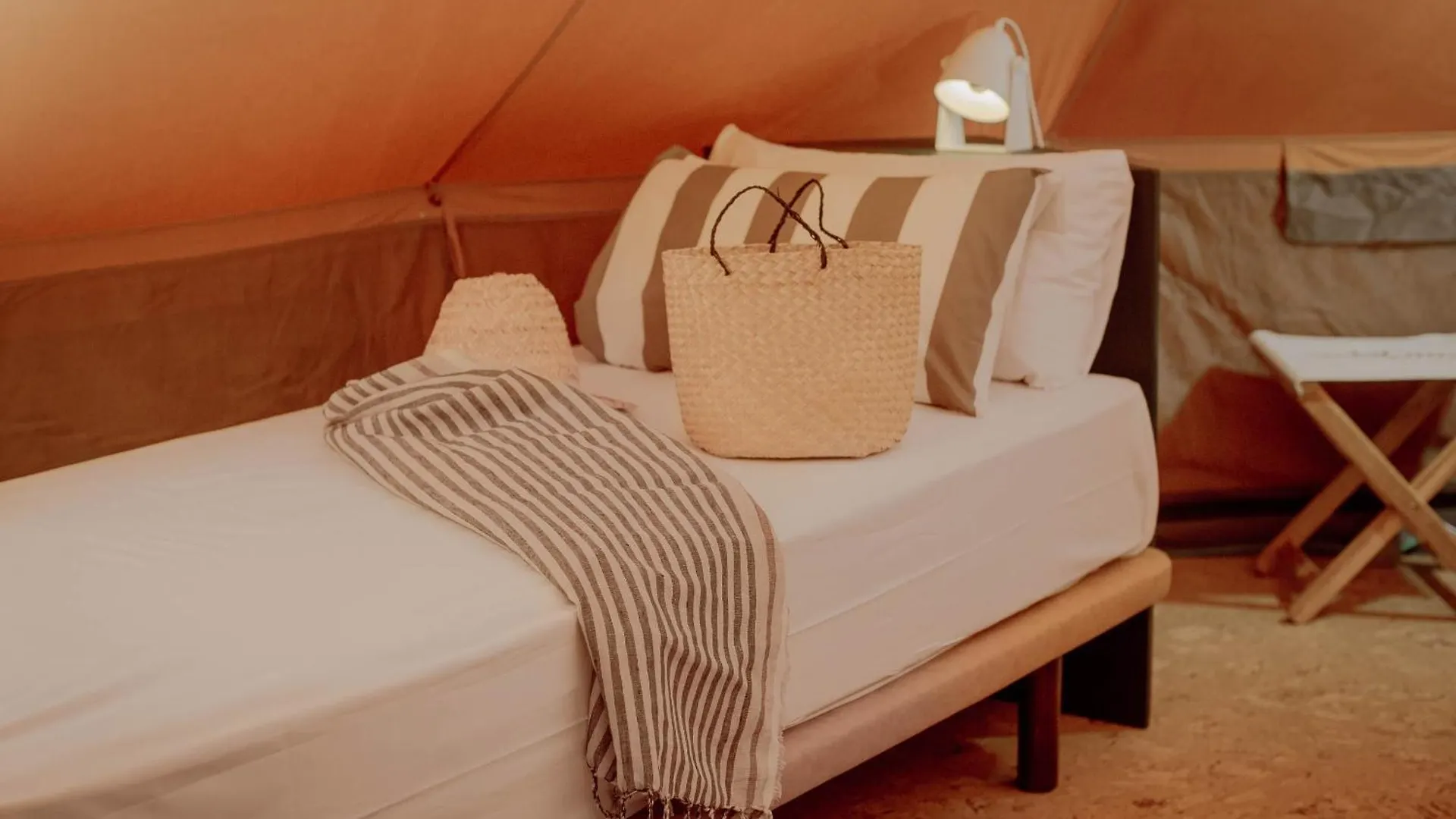 Camping 3 Estrellas Costa Brava 벨로브레가 캠프장