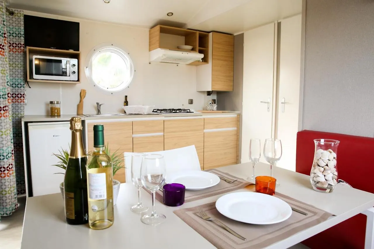 Camping 3 Estrellas Costa Brava Vall-Llobrega 2*,